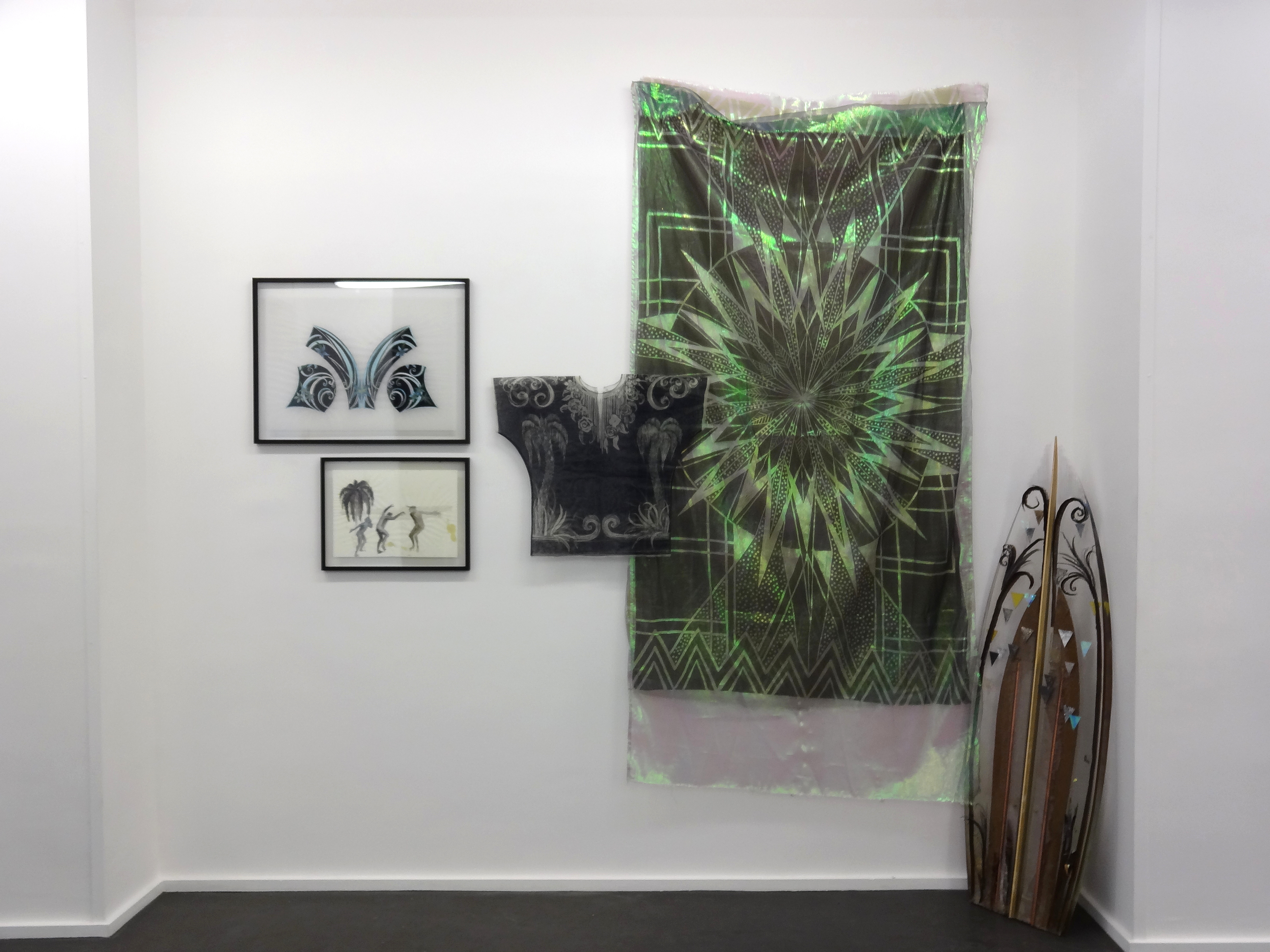 Stratocaster - Vue de l'exposition Snake Dance, Galerie Maïa Muller - 2016